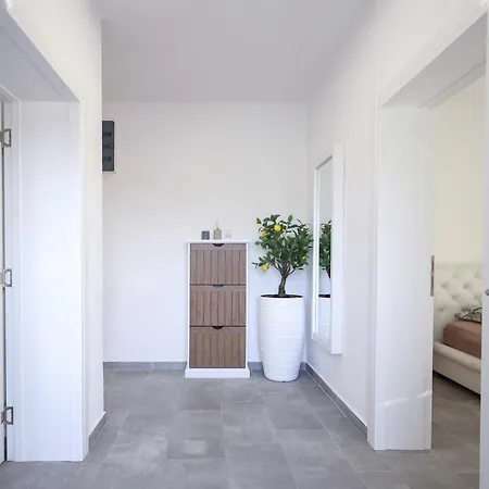 Bahus Appartement Nikodinovici